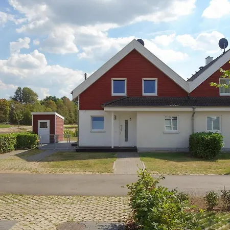 Beautiful In With Kitchen Holiday home